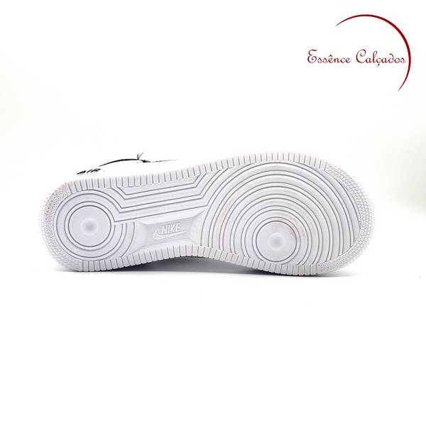 Tênis Nike Air Force V8 Branco e Preto
