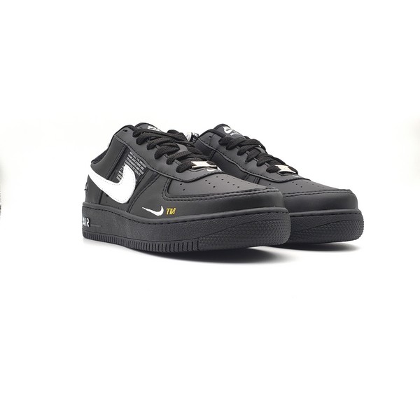 Tênis Nike Air Force V8 Preto e Branco
