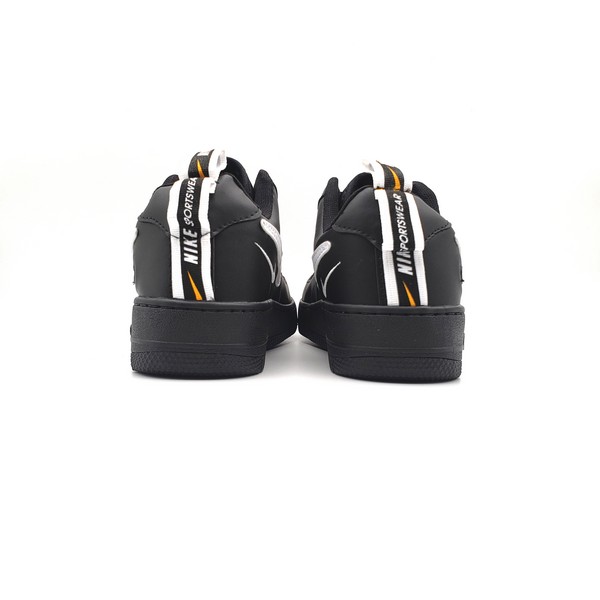 Tênis Nike Air Force V8 Preto e Branco