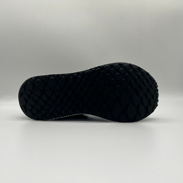 Tênis Adidas 400 Preto e Branco