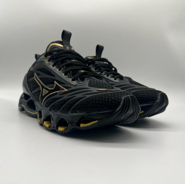 WhatsApp-Image-2023-03-10-at-13.00.19-15.jpg Tênis Mizuno Prophecy 11 Preto e Ouro