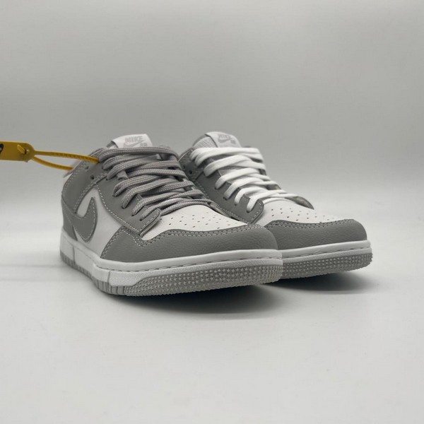Tênis Nike Dunk Low Branco e Cinza