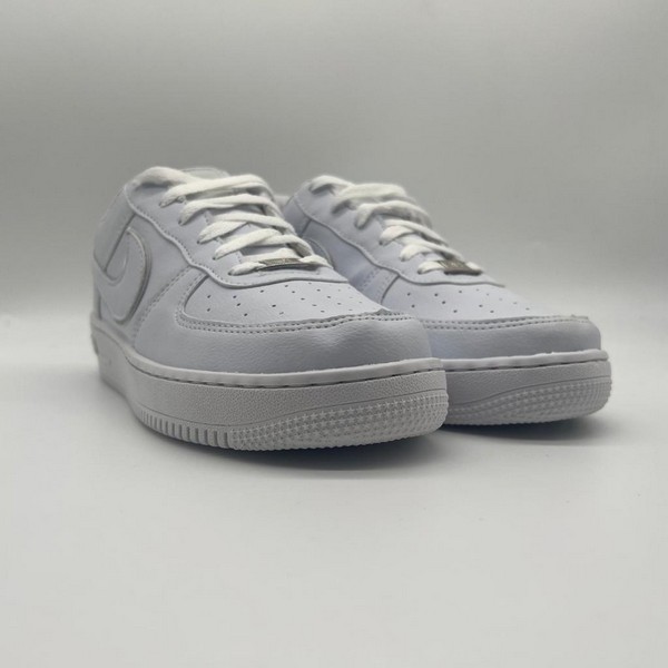 WhatsApp-Image-2023-09-25-at-10.22.34-6.jpg Tênis Nike Air Force Branco e Sombra Prata