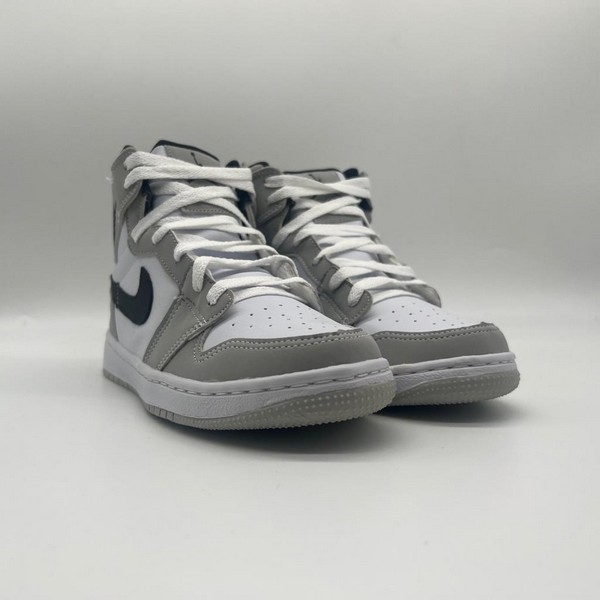 WhatsApp-Image-2023-09-25-at-10.22.35-3.jpg Tênis Nike Air Jordan (Promoção) Branco e Cinza Gelo
