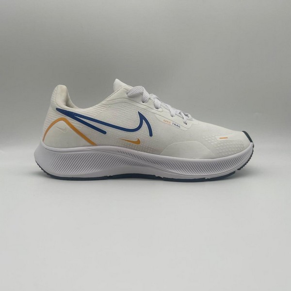 Tênis Nike Trail Branco, Azul e Dourado