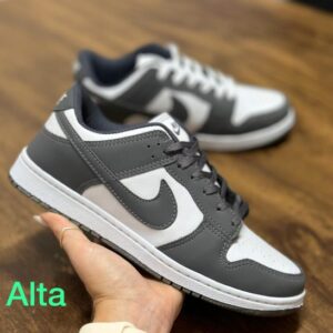 WhatsApp-Image-2024-05-31-at-12.10.24.jpg Tênis Nike Dunk Grafite e Branco (promoção)