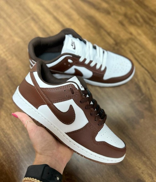WhatsApp-Image-2024-05-31-at-16.05.49.jpg Tênis Nike Dunk Marrom e Branco (promoção)
