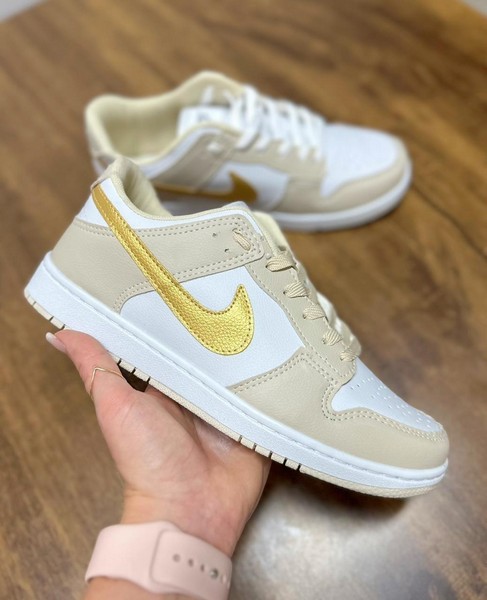 WhatsApp-Image-2024-05-31-at-16.05.50-3.jpg Tênis Nike Dunk Dourado e Branco (promoção)