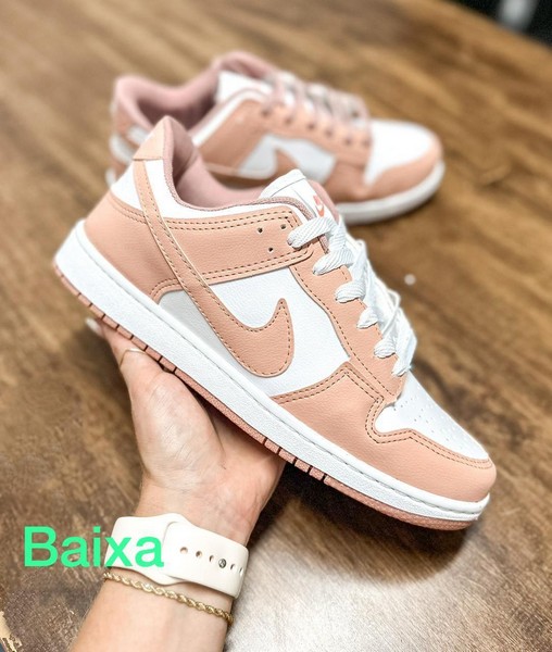 Tênis Nike Dunk Nude e Branco (promoção)
