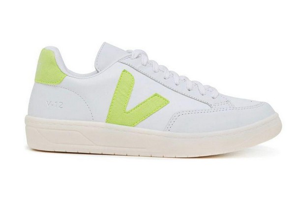 WhatsApp-Image-2024-05-31-at-16.06.00.jpg Tênis Vert V12 Branco Amarelo