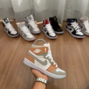 WhatsApp-Image-2024-05-31-at-16.06.08.jpg Tênis Nike Air Jordan (Promoção) Nude Branco e Cinza
