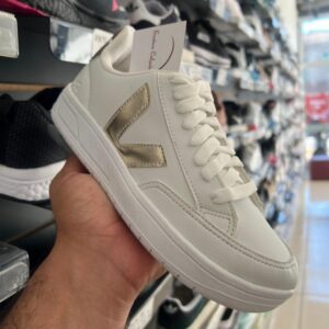 WhatsApp-Image-2024-06-17-at-12.24.29-3.jpg Tênis Vert V12 Branco Dourado