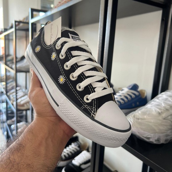 WhatsApp-Image-2024-06-17-at-16.40.31-5.jpg Tênis Converse All Star Preto e Margarida