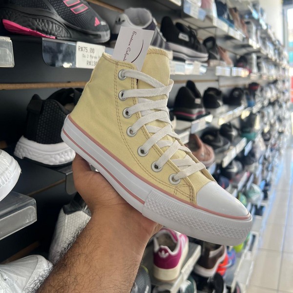 WhatsApp-Image-2024-06-20-at-12.55.29-21.jpg Tênis Converse All Star Amarelo/Rosa Cano longo