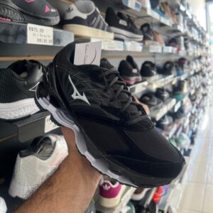 WhatsApp-Image-2024-06-20-at-12.55.29-8.jpg Tênis Mizuno Prophecy LS Preto e Branco