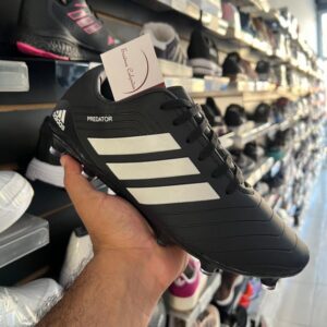 WhatsApp-Image-2024-06-20-at-12.55.51-4.jpg Chuteira Adidas Predator Preto e Branco Campo