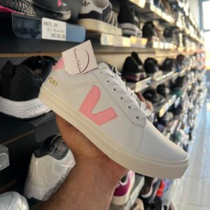 WhatsApp-Image-2024-06-20-at-12.55.51-9.jpg Tênis Vert Branco e Rosa