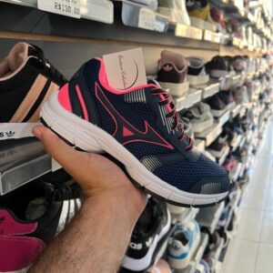 WhatsApp-Image-2024-08-16-at-17.28.54-1.jpg Tênis Mizuno Jet Azul Marinho e Rosa