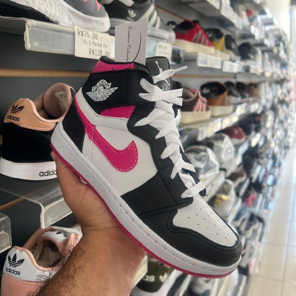Tênis Nike Air Jordan (Promoção) Preto, Branco e Rosa